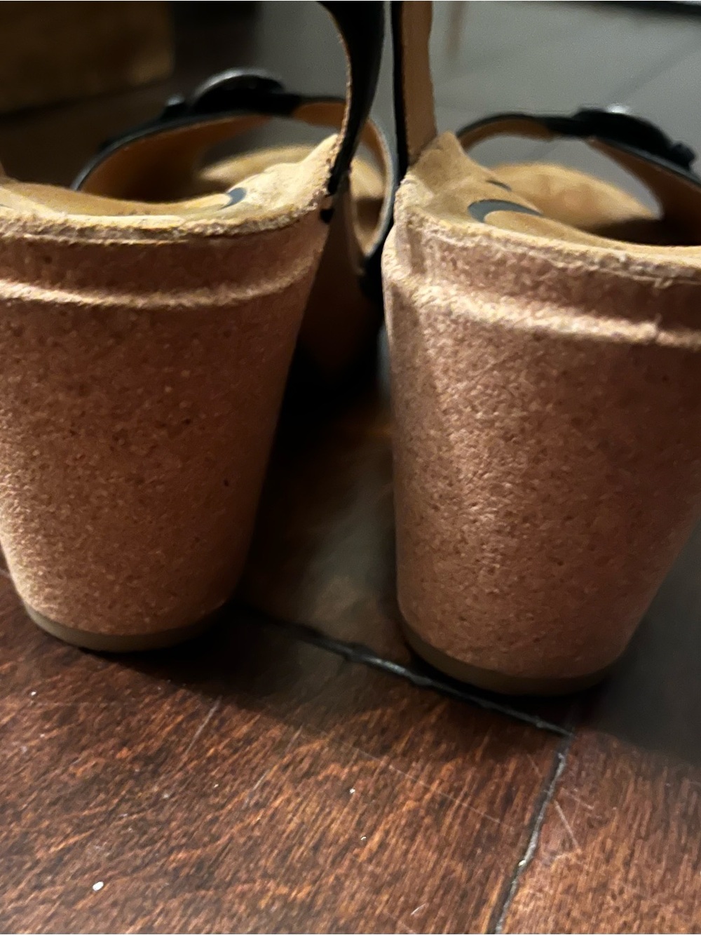 Aetrex Tory sandal, size 9 1/2 like new - Picture 5 of 8